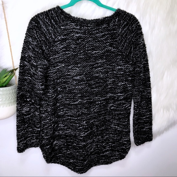 Jessica Simpson Black Crewneck Sweater Size XS - Picture 6 of 6
